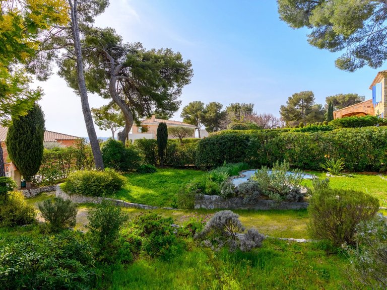 Villa for Sale in Cassis, Provence Coast (cassis To Cavalaire) 6