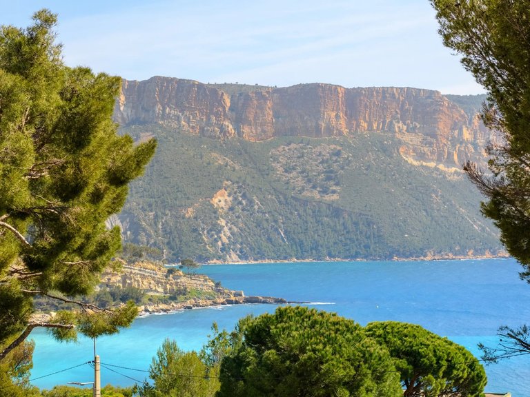 Villa for Sale in Cassis, Provence Coast (cassis To Cavalaire) 3