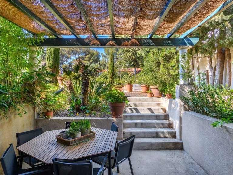 Villa for Sale in Cassis, Provence Coast (cassis To Cavalaire) 13
