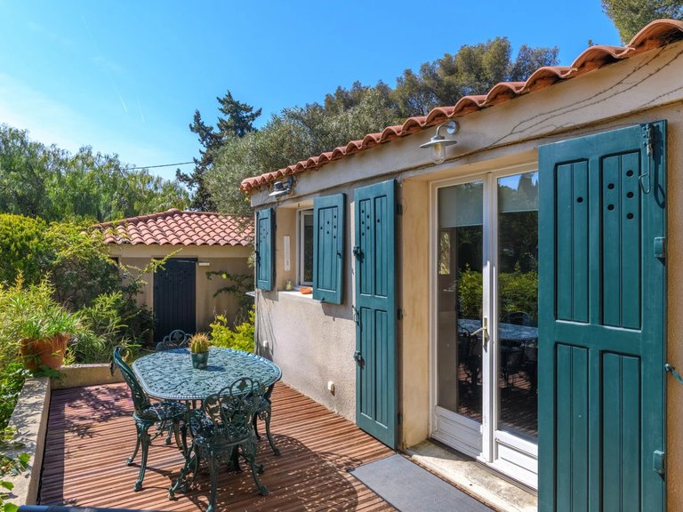 Villa for Sale in Cassis, Provence Coast (cassis To Cavalaire) 16