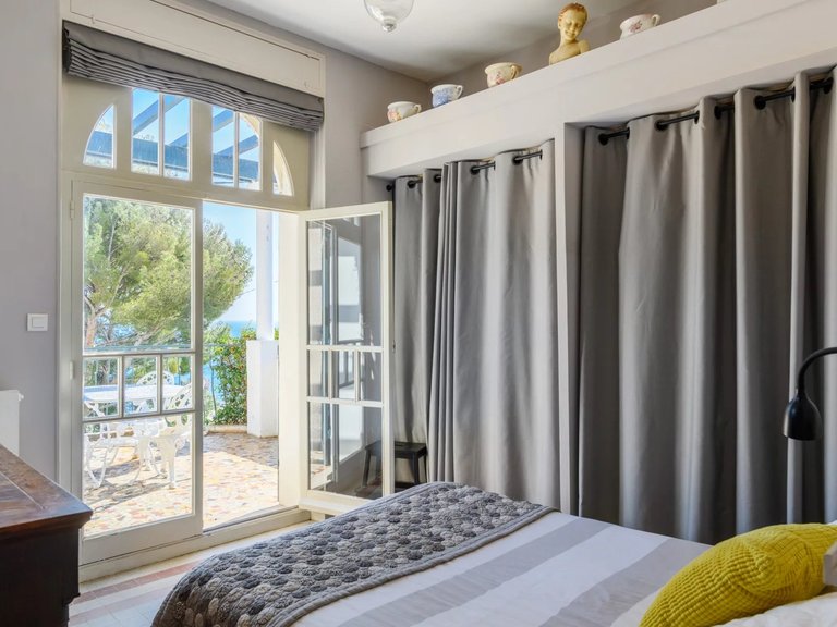 Villa for Sale in Cassis, Provence Coast (cassis To Cavalaire) 10
