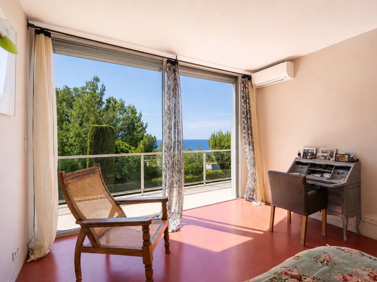Villa for Sale in Cassis, Provence Coast (cassis To Cavalaire) 20