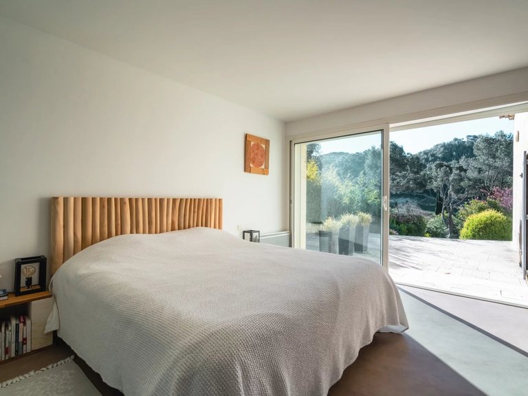 Villa for Sale in Cassis, Provence Coast (cassis To Cavalaire) 2