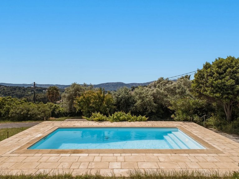 Villa for Sale in Marseille, Marseille & Cote Bleu 6