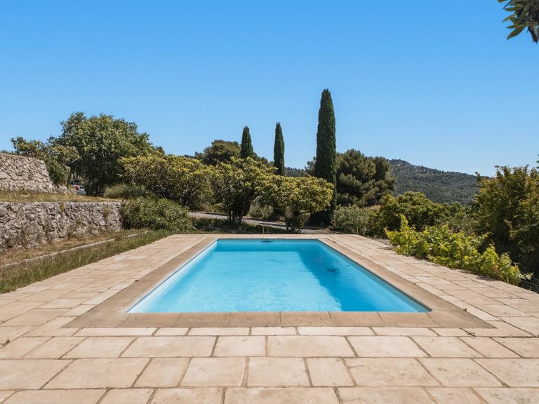 Villa for Sale in Marseille, Marseille & Cote Bleu 7