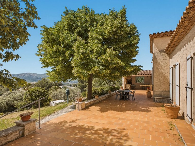 Villa for Sale in Marseille, Marseille & Cote Bleu 9