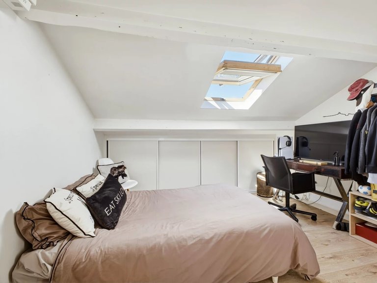 Villa for Sale in Marseille, Marseille & Cote Bleu 11