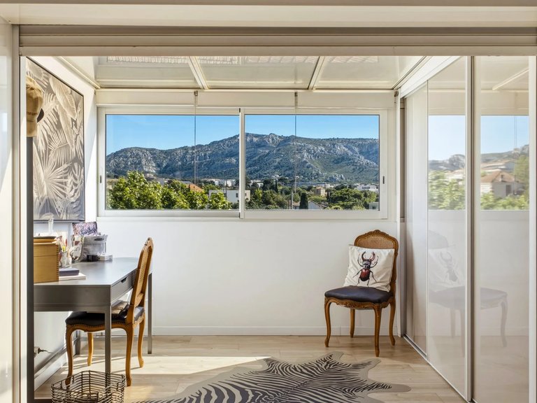 Villa for Sale in Marseille, Marseille & Cote Bleu 13