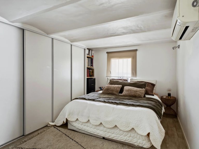 Villa for Sale in Marseille, Marseille & Cote Bleu 14