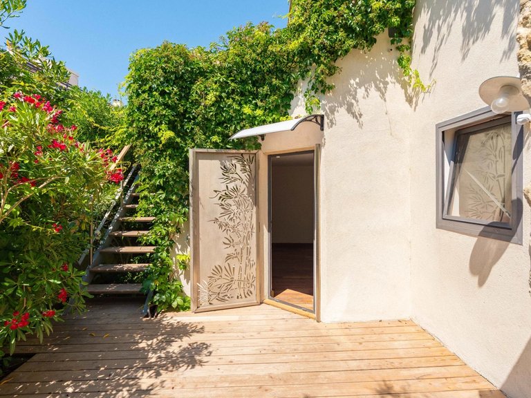 Villa for Sale in Marseille, Marseille & Cote Bleu 11