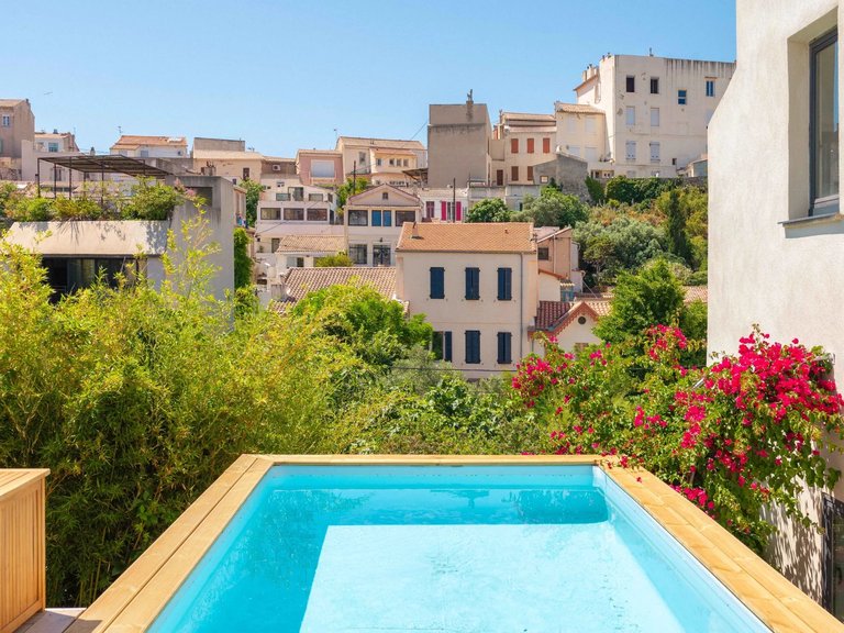 Villa for Sale in Marseille, Marseille & Cote Bleu 13