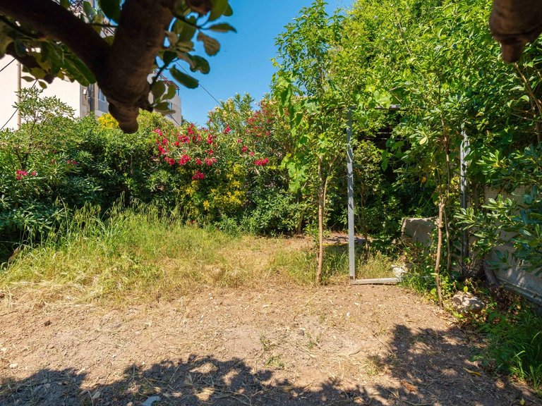 Villa for Sale in Marseille, Marseille & Cote Bleu 15