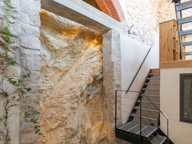 Villa for Sale in Marseille, Marseille & Cote Bleu 8