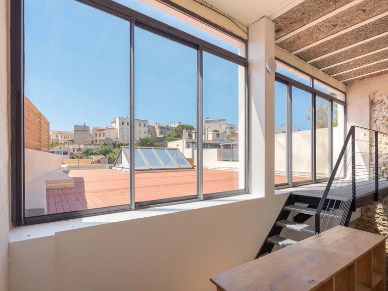 Villa for Sale in Marseille, Marseille & Cote Bleu 9