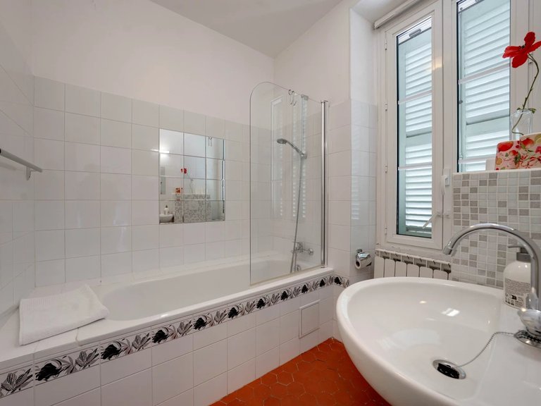 Villa for Sale in Rians, Avignon And North Provence 11