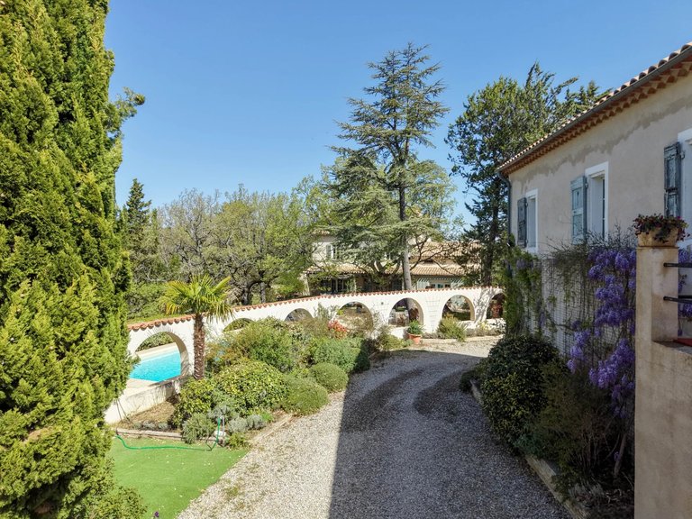 Villa for Sale in Rians, Avignon And North Provence 5