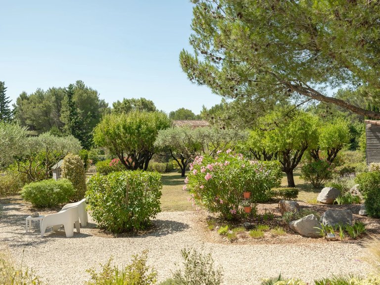 Villa for Sale in Lauris, The Luberon / Vaucluse 3