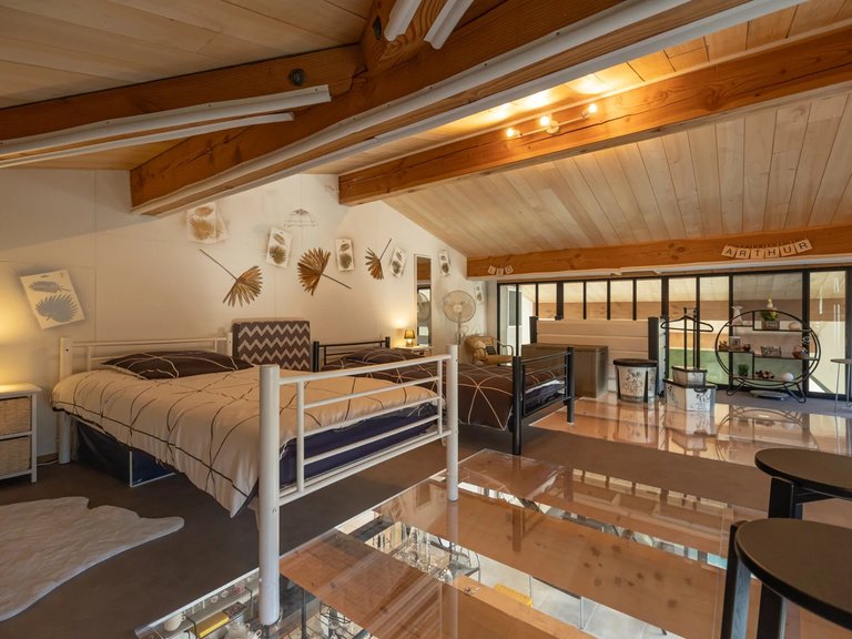 Villa for Sale in Lauris, The Luberon / Vaucluse 9