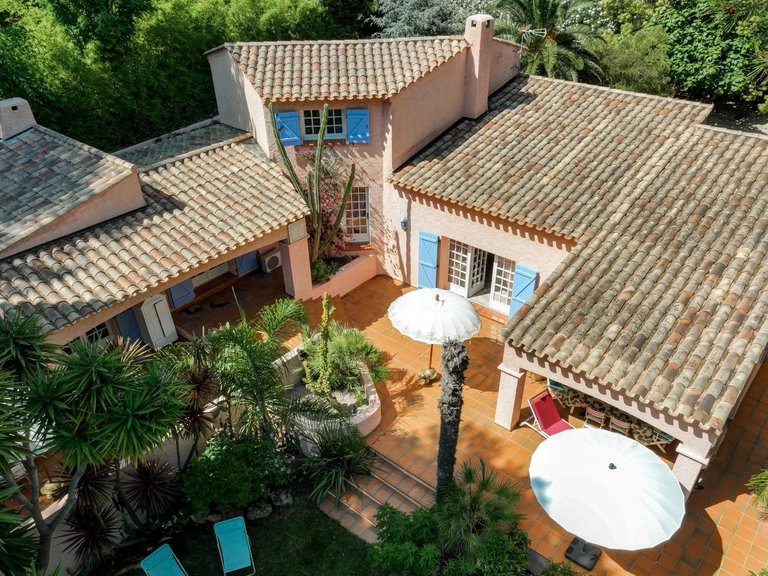 Villa for Sale in La Ciotat, Provence Coast (cassis To Cavalaire) 5
