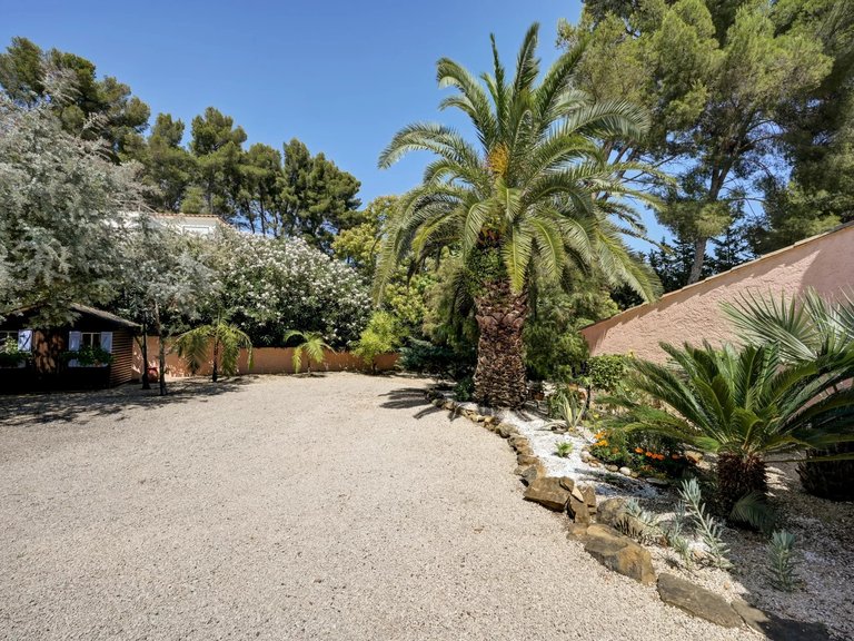 Villa for Sale in La Ciotat, Provence Coast (cassis To Cavalaire) 19