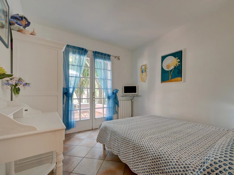 Villa for Sale in La Ciotat, Provence Coast (cassis To Cavalaire) 14