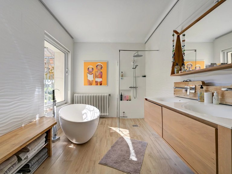 Villa for Sale in Merindol, The Luberon / Vaucluse 15
