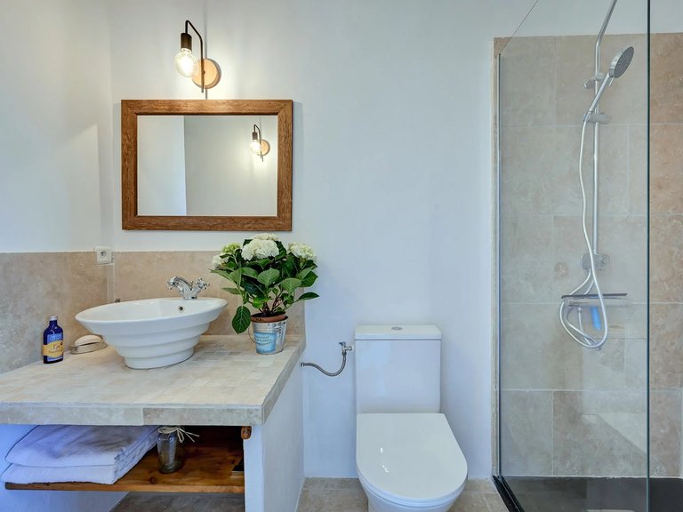 Villa for Sale in Puget, The Luberon / Vaucluse 10