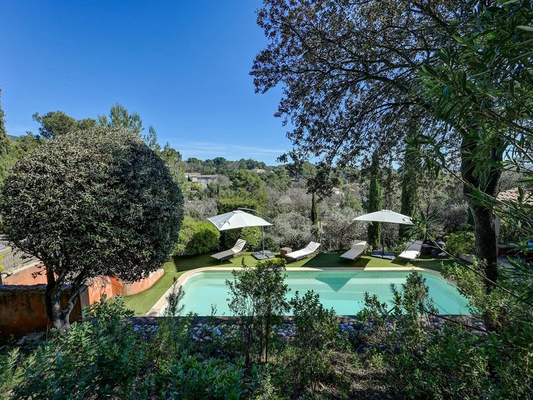 Villa for Sale in Puget, The Luberon / Vaucluse 12