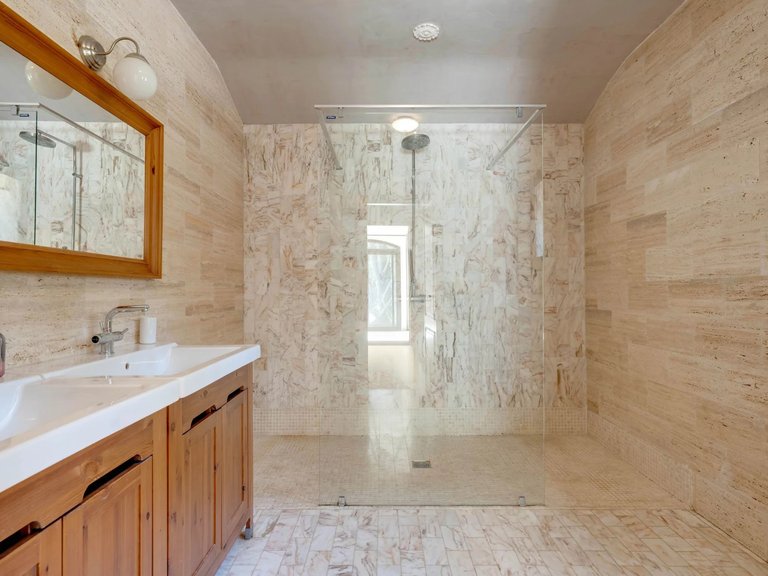 Villa for Sale in Rians, Avignon And North Provence 15
