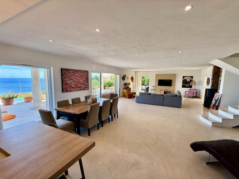 Villa for Sale in Les Issambres, St Raphaël, Ste Maxime Area 4