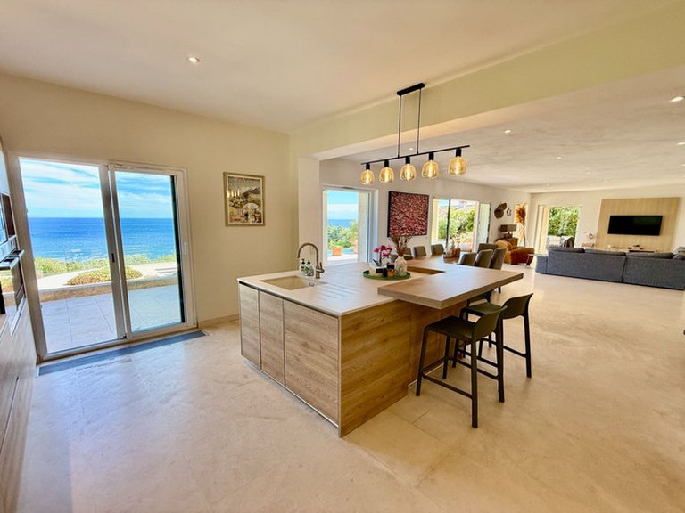 Villa for Sale in Les Issambres, St Raphaël, Ste Maxime Area 5
