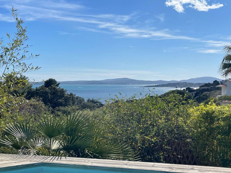 Villa for Sale in Les Issambres, St Raphaël, Ste Maxime Area 1