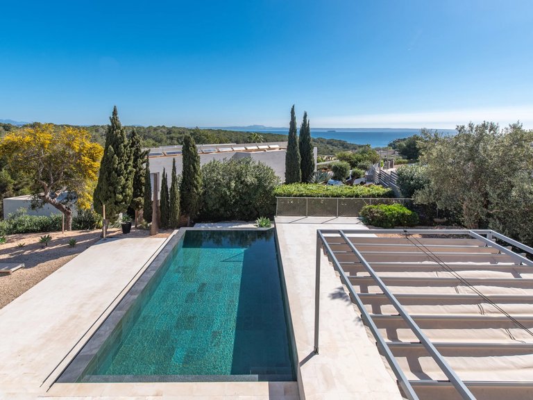 Villa for Sale in Sol De Mallorca, South West 9