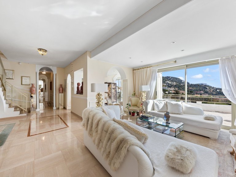 Villa for Sale in Villefranche Sur Mer, Villefranche, Cap Ferrat Area 4