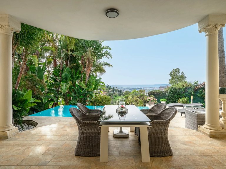 Villa for Sale in Nice, Nice Area 2