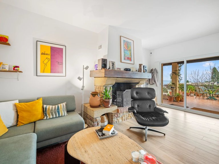 Villa for Sale in Nice, Nice Area 12