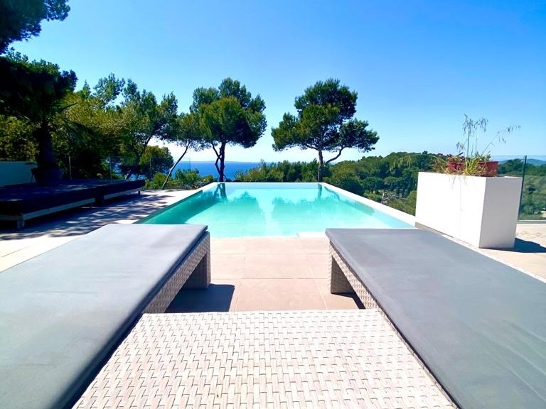 Villa for Sale in Santa Eularia Des Riu, Ibiza 6
