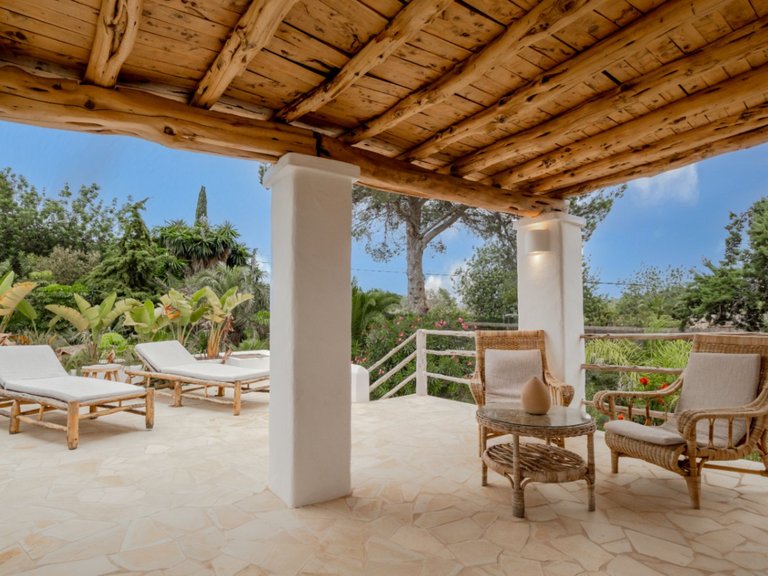 Villa for Sale in Sant Antoni De Portmany, Ibiza 1