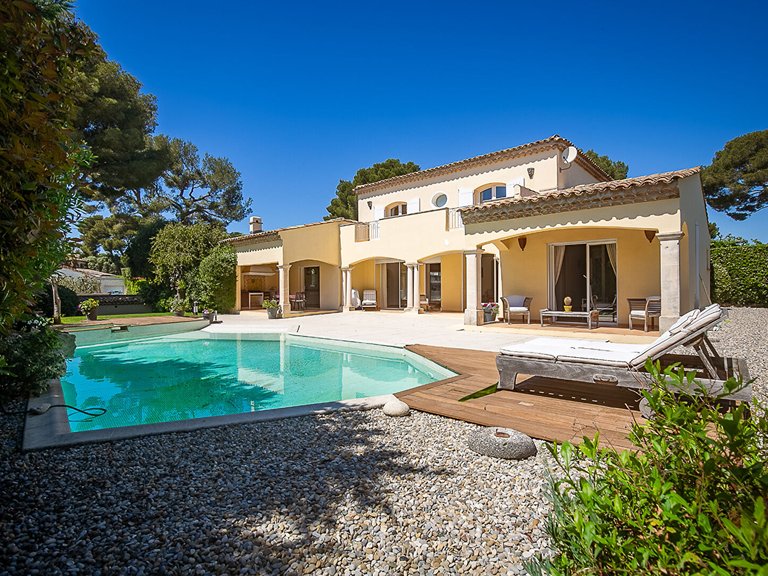Villa for Sale in Carry Le Rouet, Marseille & Cote Bleu 10