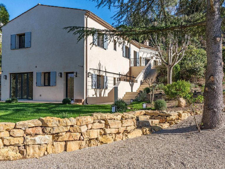 Villa for Sale in Valbonne, Mougins, Valbonne, Grasse Area 7