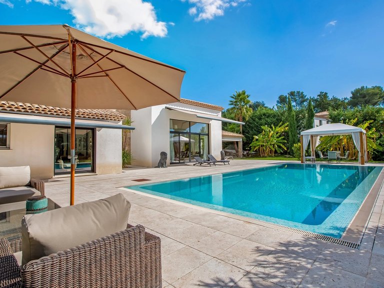 Villa for Sale in Roquefort Les Pins, Mougins, Valbonne, Grasse Area 3