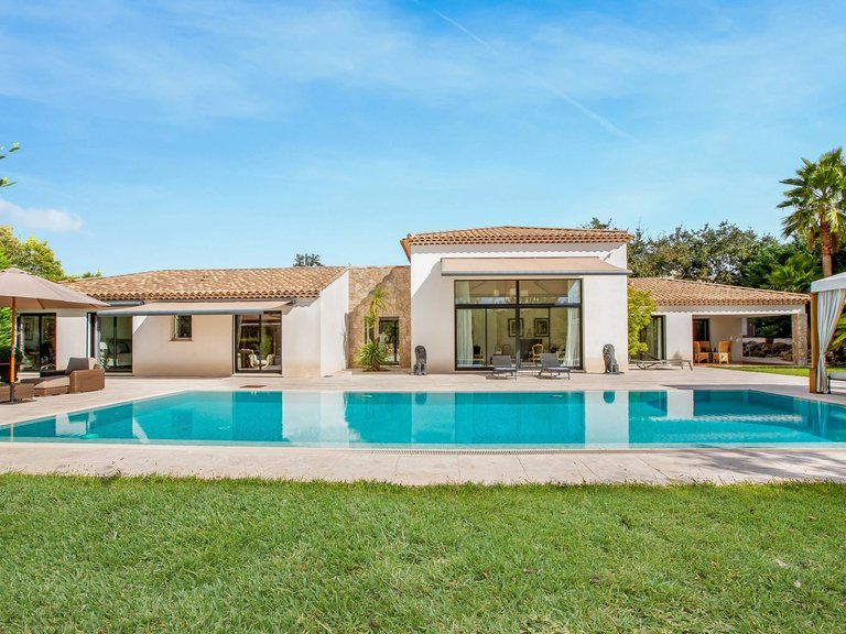 Villa for Sale in Roquefort Les Pins, Mougins, Valbonne, Grasse Area 4