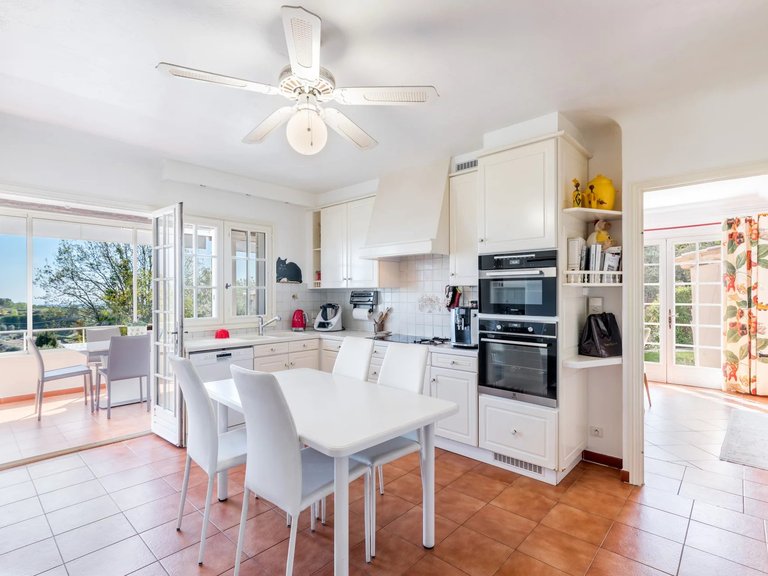 Villa for Sale in Le Rouret, Mougins, Valbonne, Grasse Area 13