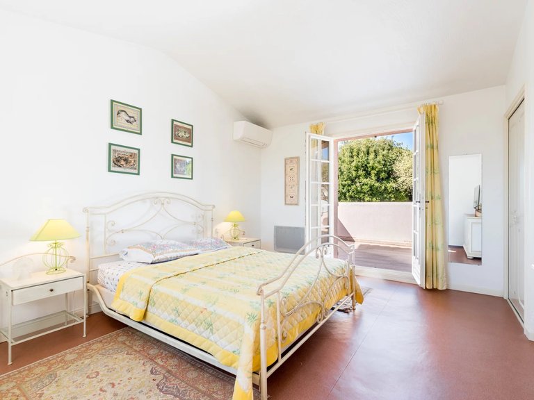 Villa for Sale in Le Rouret, Mougins, Valbonne, Grasse Area 8