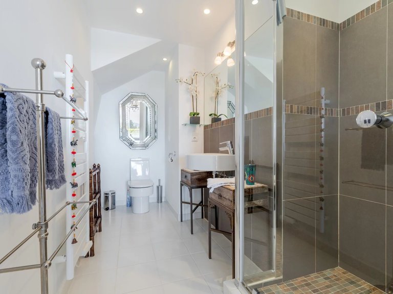 Villa for Sale in Chateauneuf Grasse, Mougins, Valbonne, Grasse Area 14