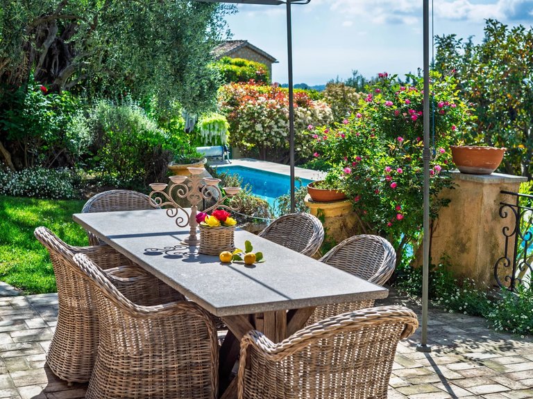 Villa for Sale in Chateauneuf Grasse, Mougins, Valbonne, Grasse Area 3