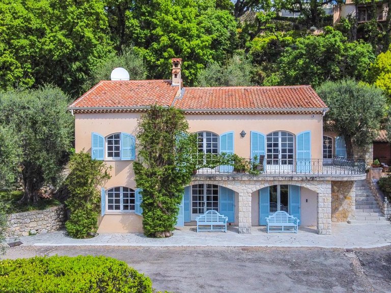 Villa for Sale in Chateauneuf Grasse, Mougins, Valbonne, Grasse Area 6