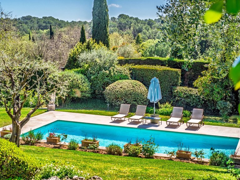 Villa for Sale in Opio, Mougins, Valbonne, Grasse Area 1