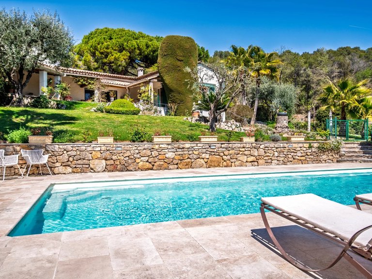 Villa for Sale in Opio, Mougins, Valbonne, Grasse Area 2