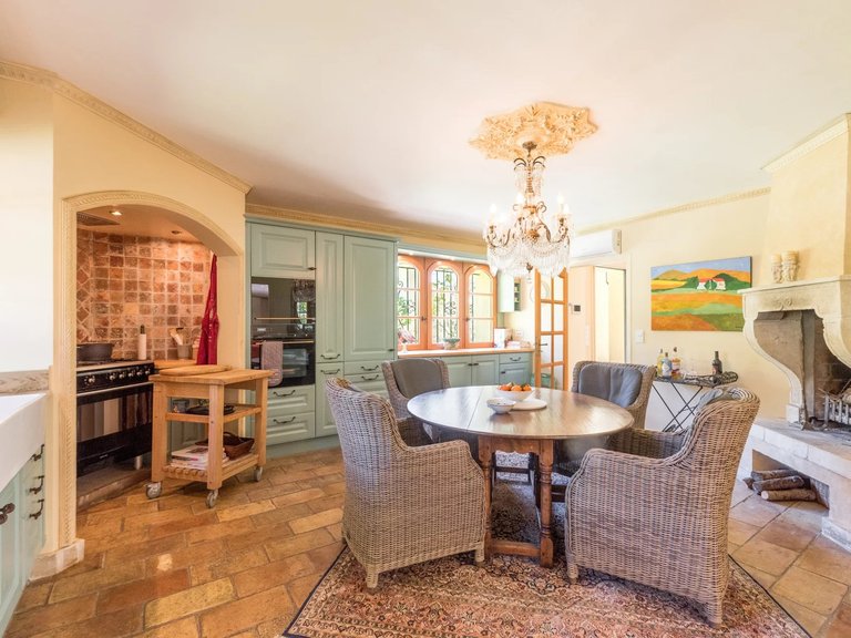 Villa for Sale in Opio, Mougins, Valbonne, Grasse Area 11